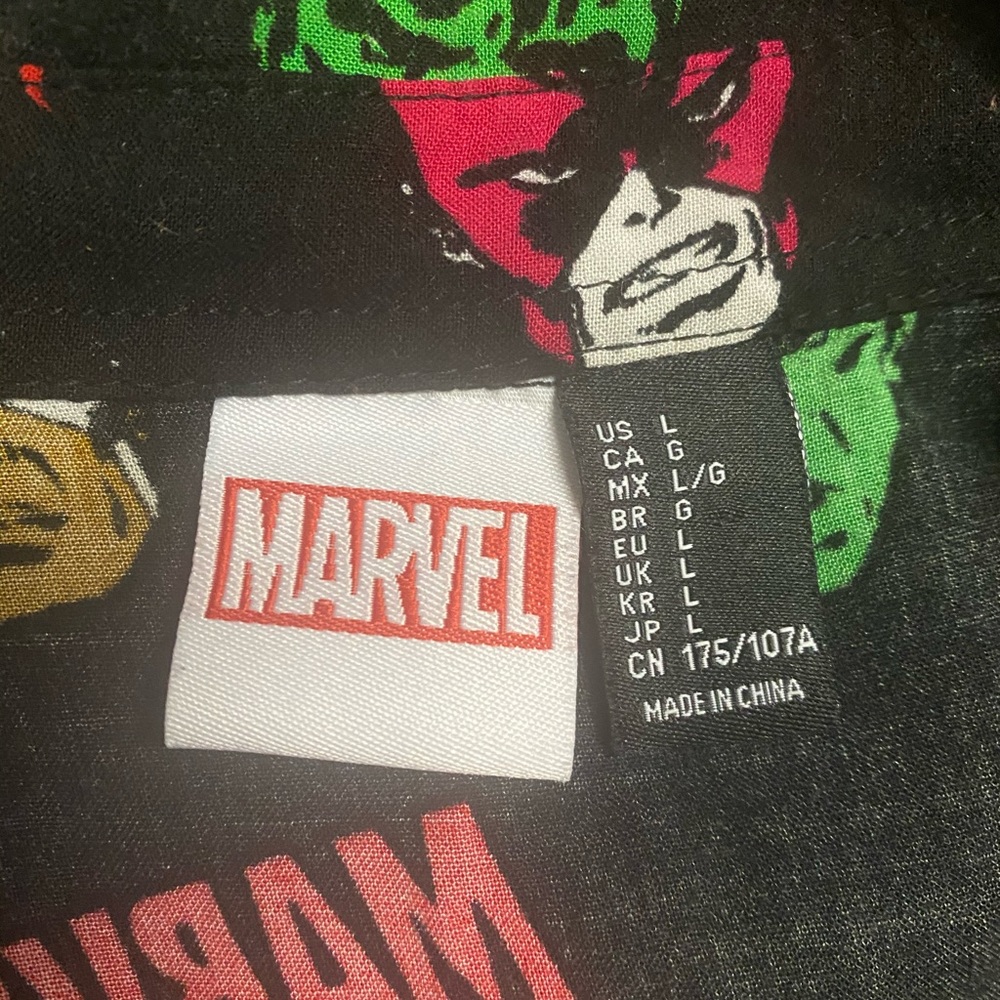 Marvel collared shirt size Large